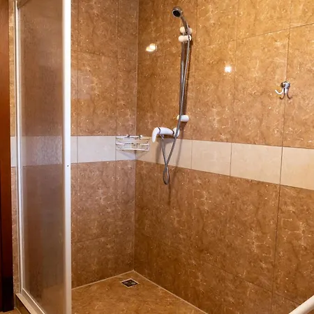 Za Vodou Casa de hóspedes Oscadnica