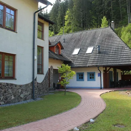 Za Vodou Casa de hóspedes *