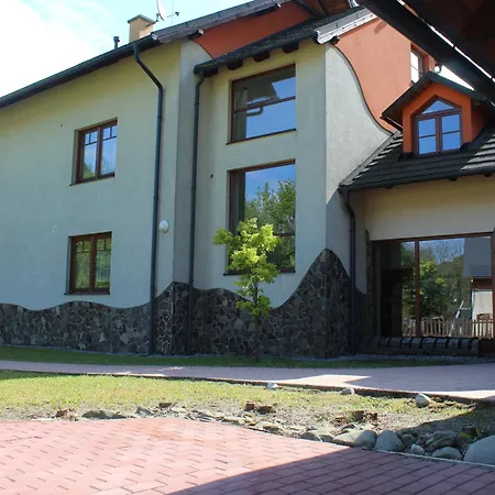 招待所 Za Vodou 奥什恰德尼察