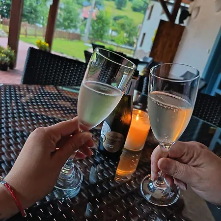 Za Vodou * 奥什恰德尼察